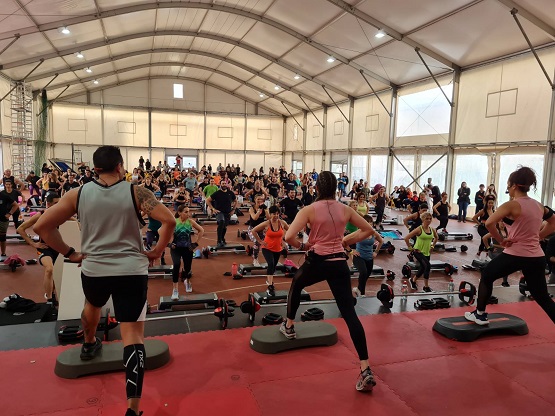 Με συμμετοχή εκατοντάδων φίλων της γυμναστικής διεξήχθη το i-fitness day 2023